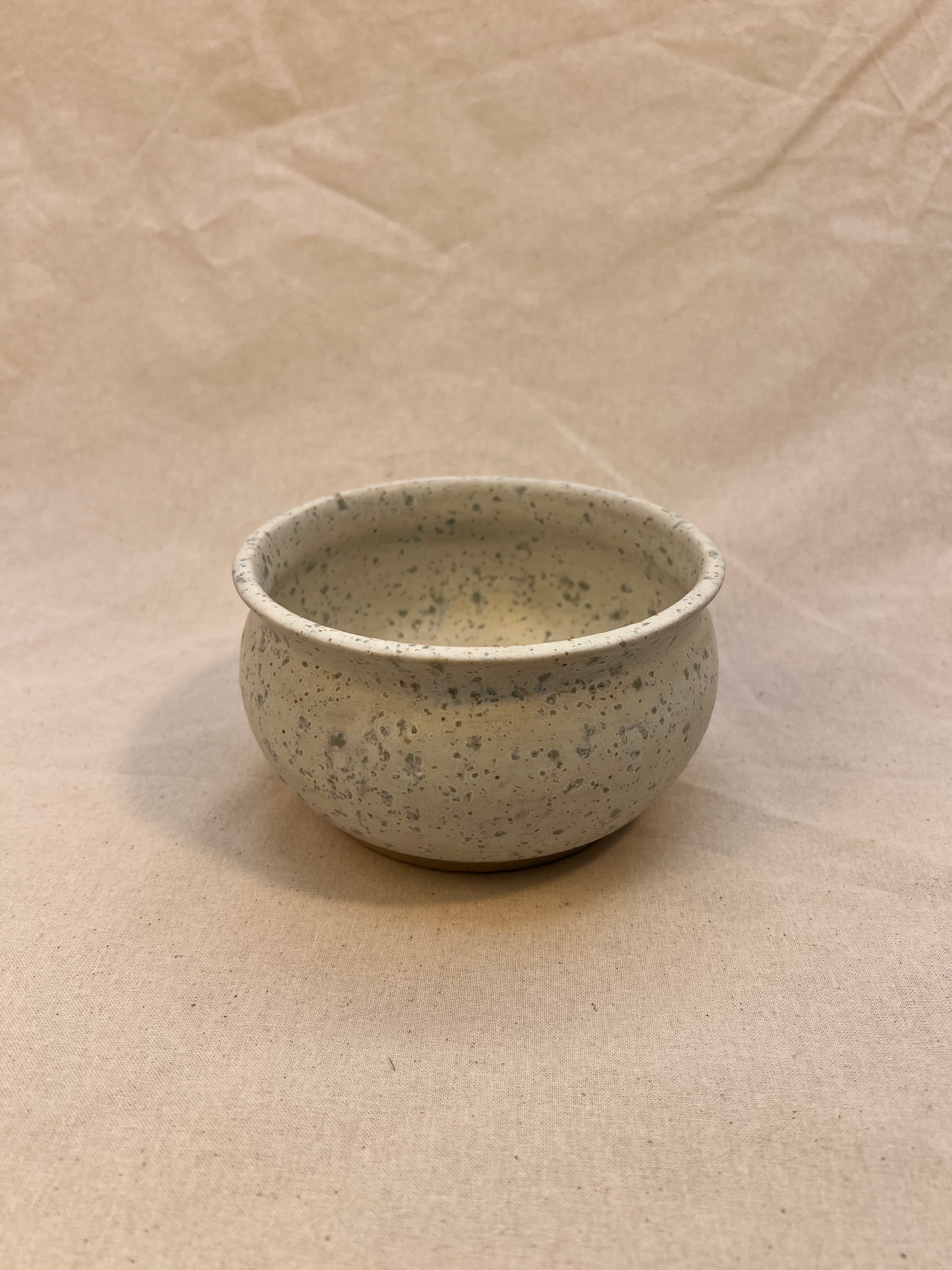 plant pot image 2