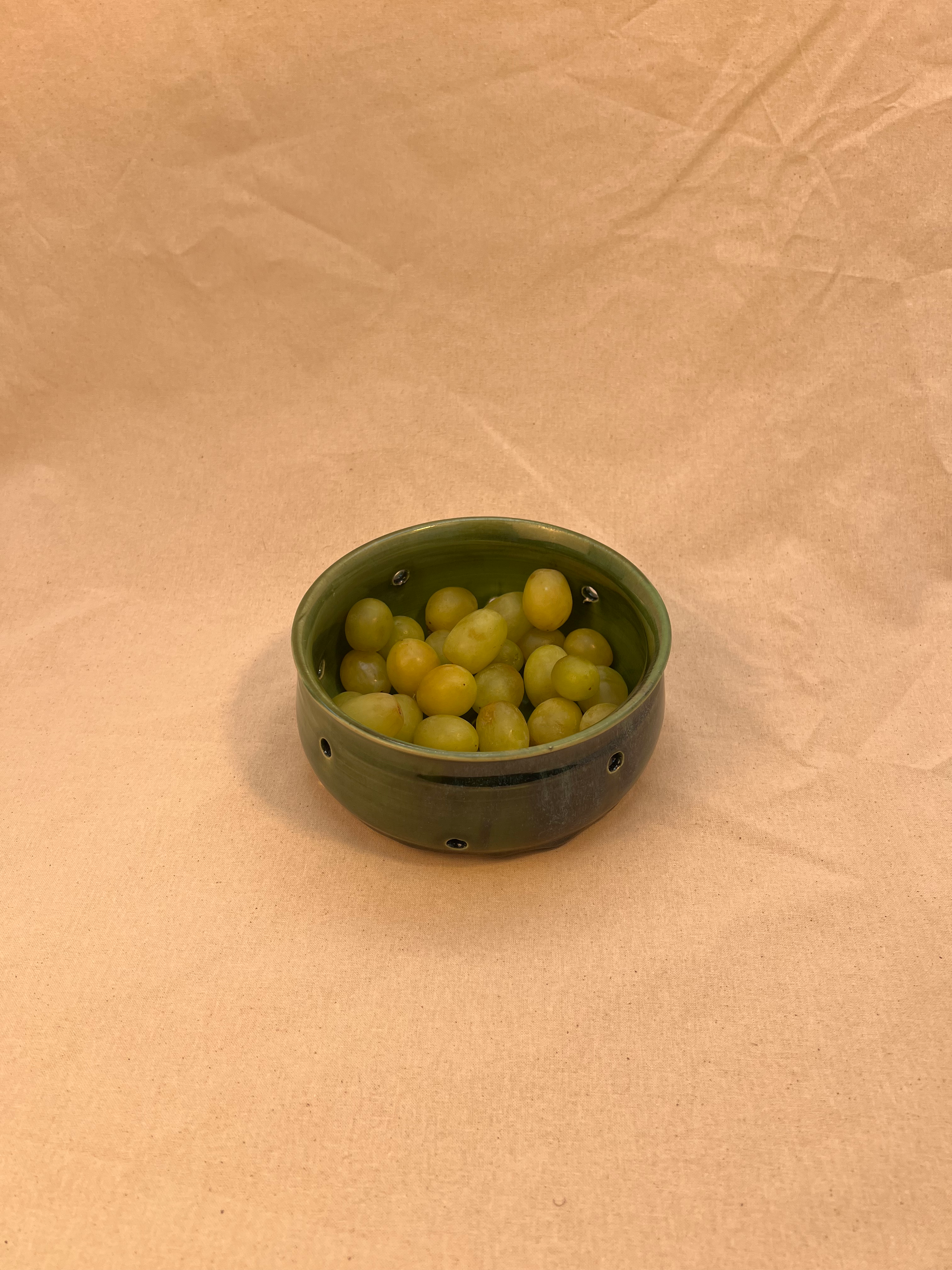 plant pot ~ colander image 1